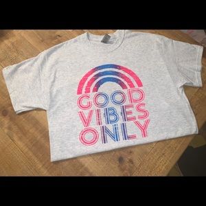 Good vibes tee